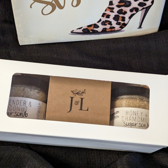 Body Scrub Set - Picture 2 of 4